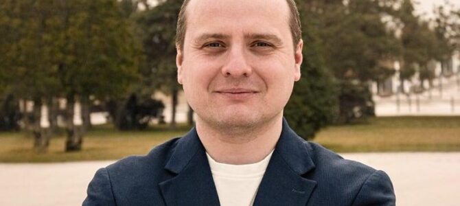 10 июня в 10:00 — в прямом эфире Арсений Сидоренко 10 июня в 10:00 — в прямом эфире Арсений Сидоренко